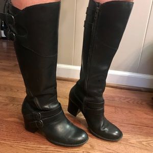Born black leather boots